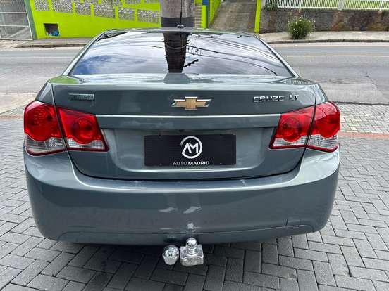 CHEVROLET-CRUZE-2013