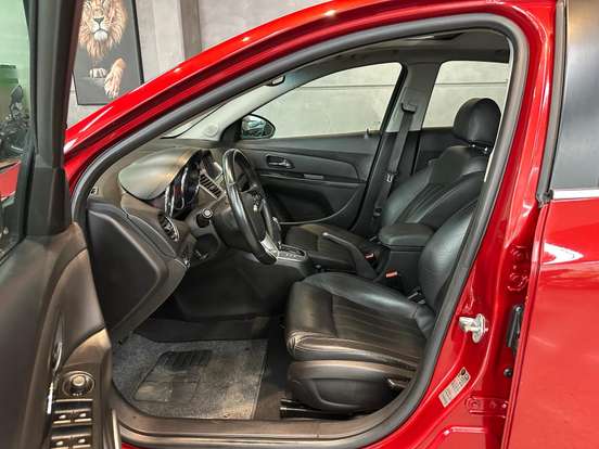 CHEVROLET-CRUZE-2013