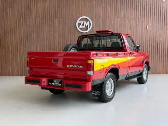 CHEVROLET-D20-1988