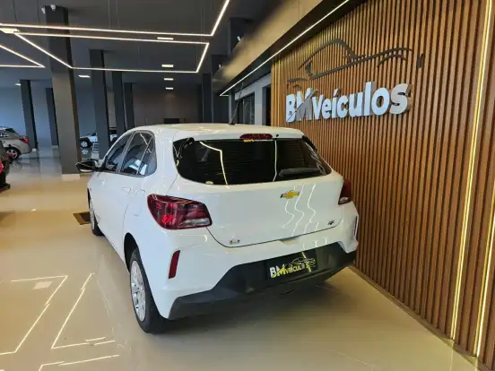 CHEVROLET-ONIX-2020