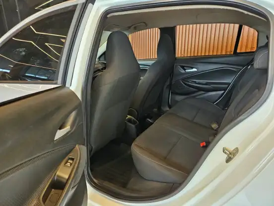 CHEVROLET-ONIX-2020