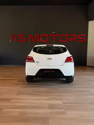 CHEVROLET-ONIX-2018