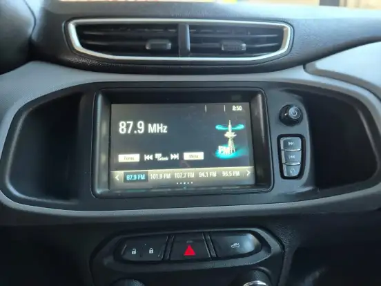CHEVROLET-ONIX-2017