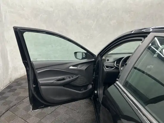 CHEVROLET-ONIX-2025