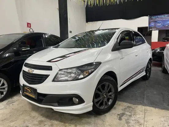 CHEVROLET-ONIX-2015