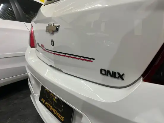 CHEVROLET-ONIX-1.4 MPFI EFFECT 8V FLEX 4P MANUAL CHEVROLET-ONIX-2015