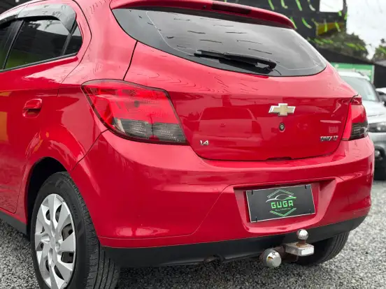 CHEVROLET-ONIX-2014