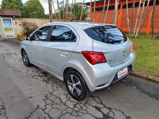 CHEVROLET-ONIX-1.4 MPFI LTZ 8V FLEX 4P AUTOMÁTICO CHEVROLET-ONIX-2017