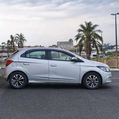 CHEVROLET-ONIX-2019