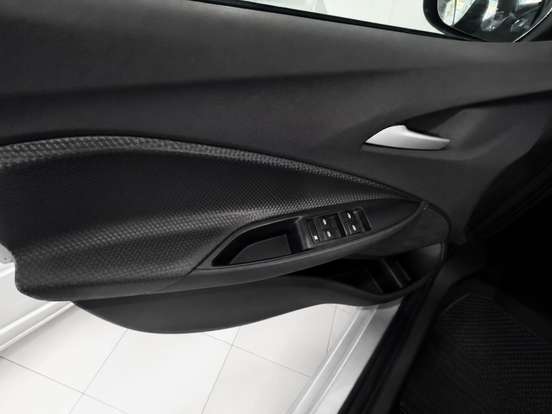 CHEVROLET-ONIX-2022