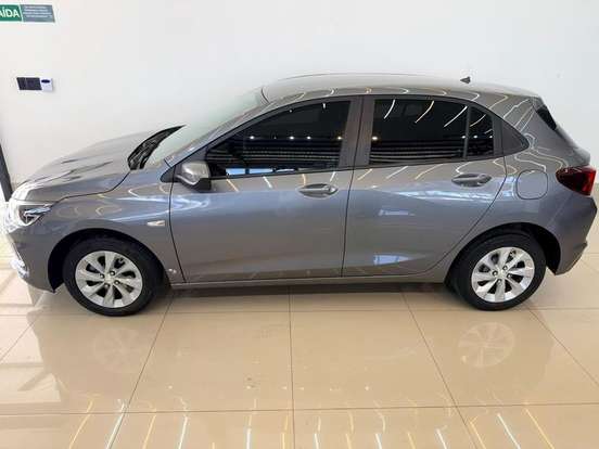 CHEVROLET-ONIX-2020