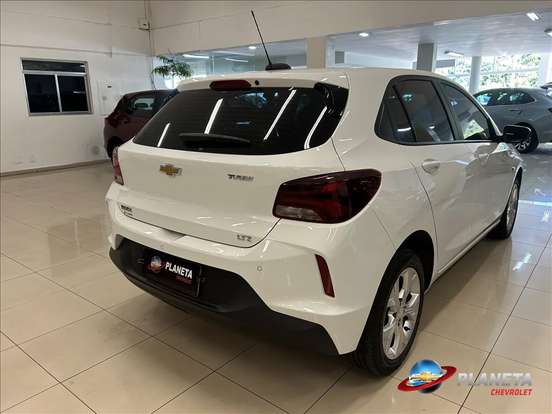 CHEVROLET-ONIX-2024