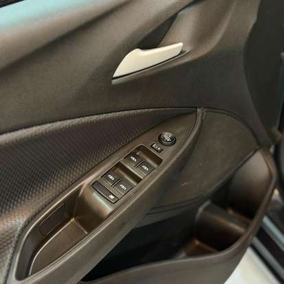 CHEVROLET-ONIX-2024