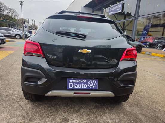 CHEVROLET-ONIX-1.4 MPFI ACTIV 8V FLEX 4P AUTOMÁTICO CHEVROLET-ONIX-2018