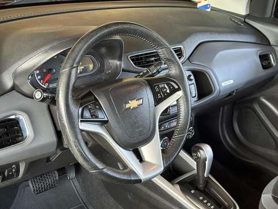 CHEVROLET-ONIX-2018