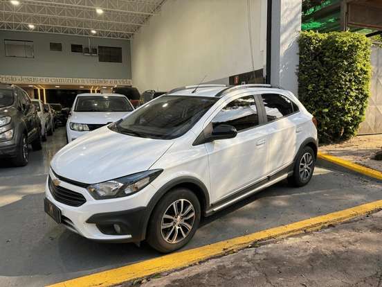 CHEVROLET-ONIX-2017