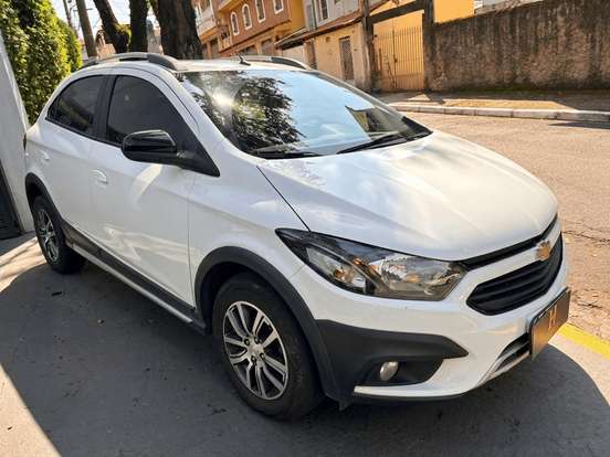 CHEVROLET-ONIX-2017
