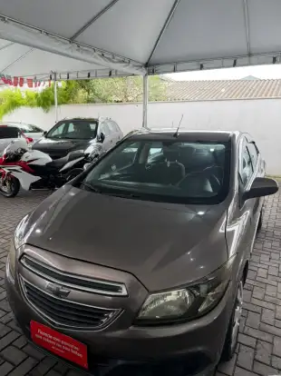 CHEVROLET-PRISMA-2013