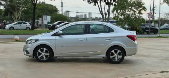 CHEVROLET-PRISMA-2018