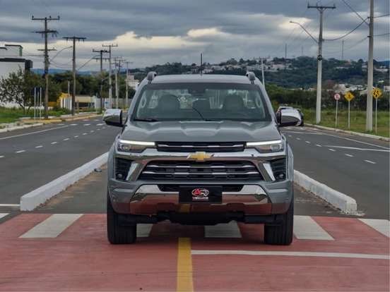 CHEVROLET-S10-2.8 16V TURBO DIESEL HIGH COUNTRY CD 4X4 AUTOMÁTICO CHEVROLET-S10-2025