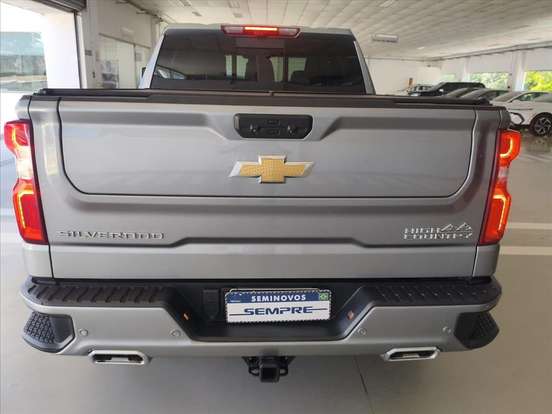 CHEVROLET-SILVERADO-5.3 V8 GASOLINA 1500 HIGH COUNTRY 4X4 AUTOMÁTICO CHEVROLET-SILVERADO-2024