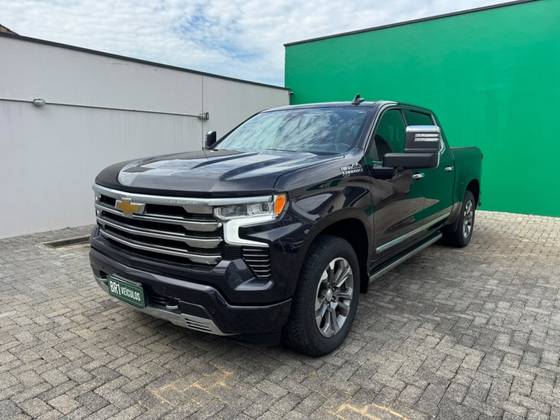 CHEVROLET SILVERADO 5.3 V8 GASOLINA 1500 HIGH COUNTRY 4X4 AUTOMÁTICO