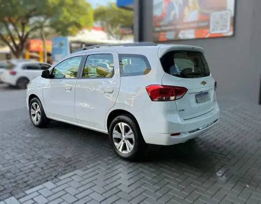 CHEVROLET-SPIN-1.8 PREMIER 8V FLEX 4P AUTOMÁTICO CHEVROLET-SPIN-2022