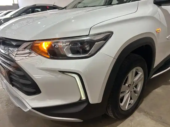 CHEVROLET-TRACKER-2020