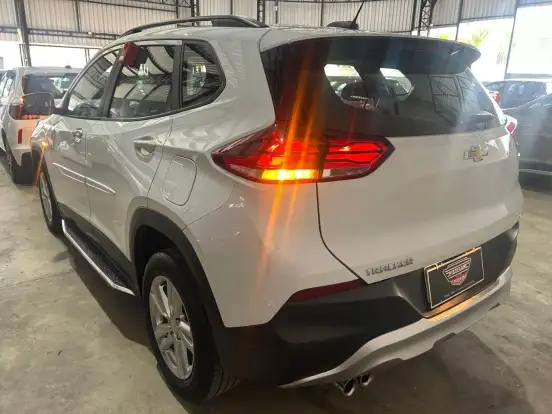 CHEVROLET-TRACKER-2020