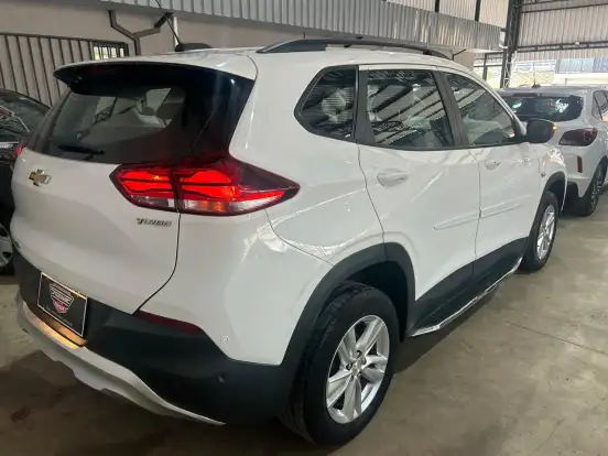CHEVROLET-TRACKER-2020