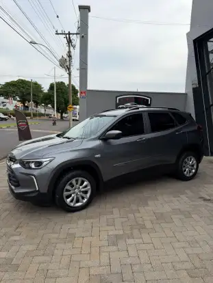 CHEVROLET-TRACKER-2020