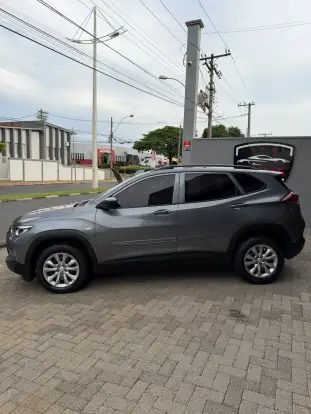 CHEVROLET-TRACKER-2020