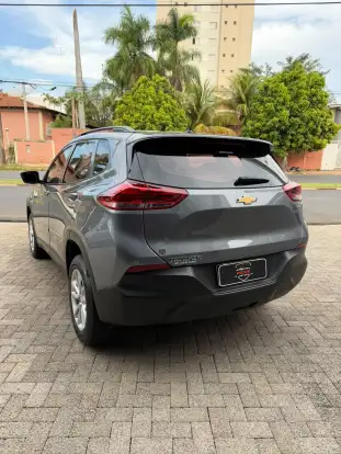 CHEVROLET-TRACKER-2020