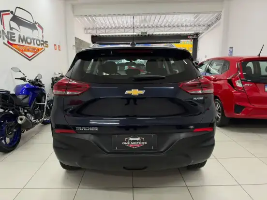 CHEVROLET-TRACKER-2021
