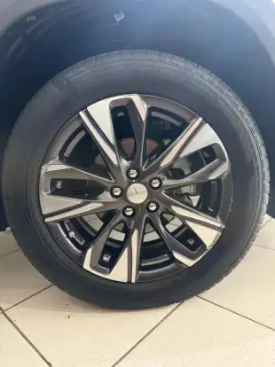 CHEVROLET-TRACKER-2023