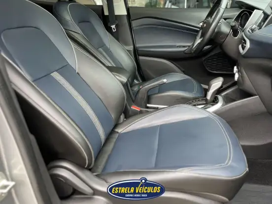 CHEVROLET-TRACKER-2023