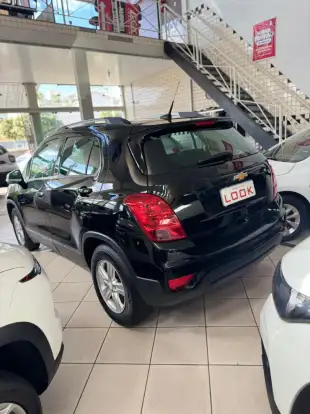 CHEVROLET-TRACKER-2018