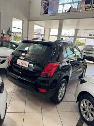 CHEVROLET-TRACKER-2018