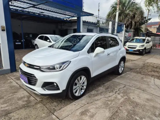 CHEVROLET-TRACKER-2017