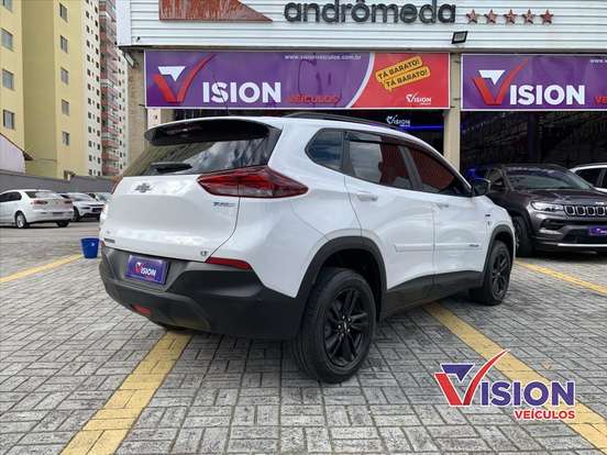 CHEVROLET-TRACKER-2023