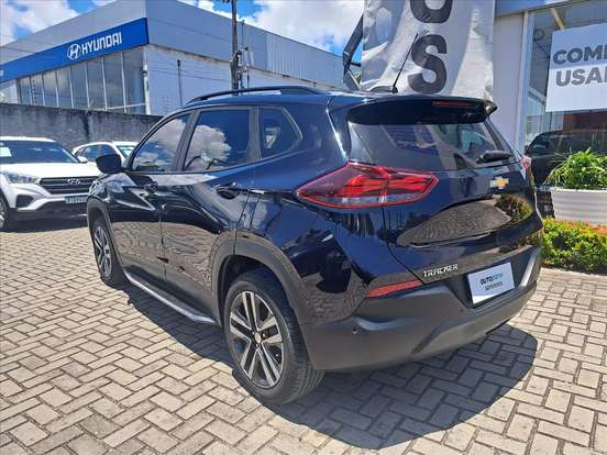 CHEVROLET-TRACKER-2023