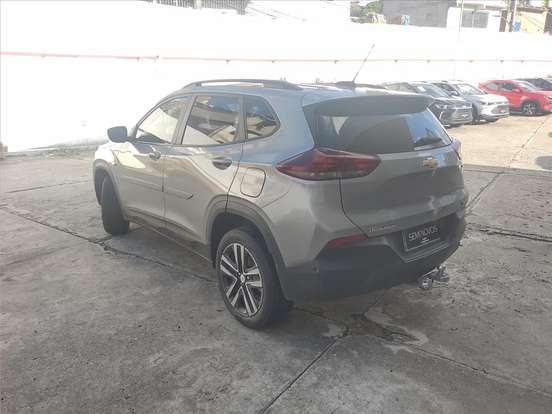CHEVROLET-TRACKER-2023