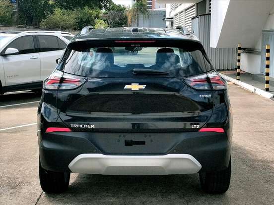 CHEVROLET-TRACKER-2025