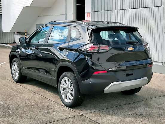 CHEVROLET-TRACKER-2025