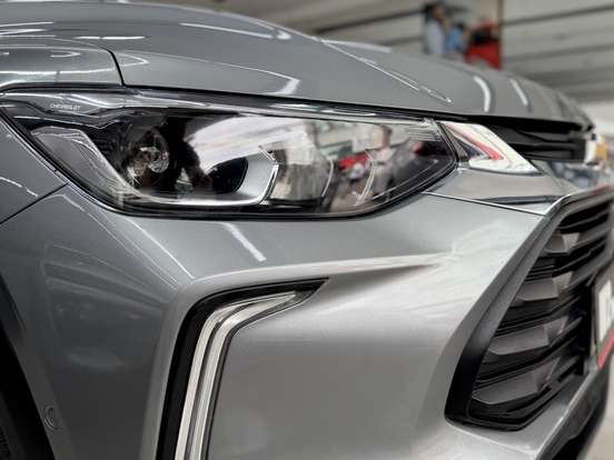 CHEVROLET-TRACKER-2025