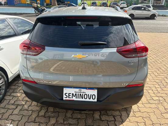 CHEVROLET-TRACKER-2024