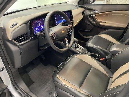 CHEVROLET-TRACKER-2025