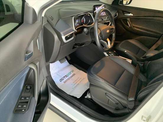 CHEVROLET-TRACKER-2023