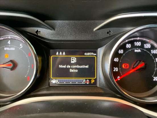 CHEVROLET-TRACKER-2023