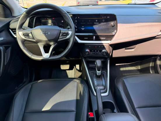 CHEVROLET-TRACKER-2025